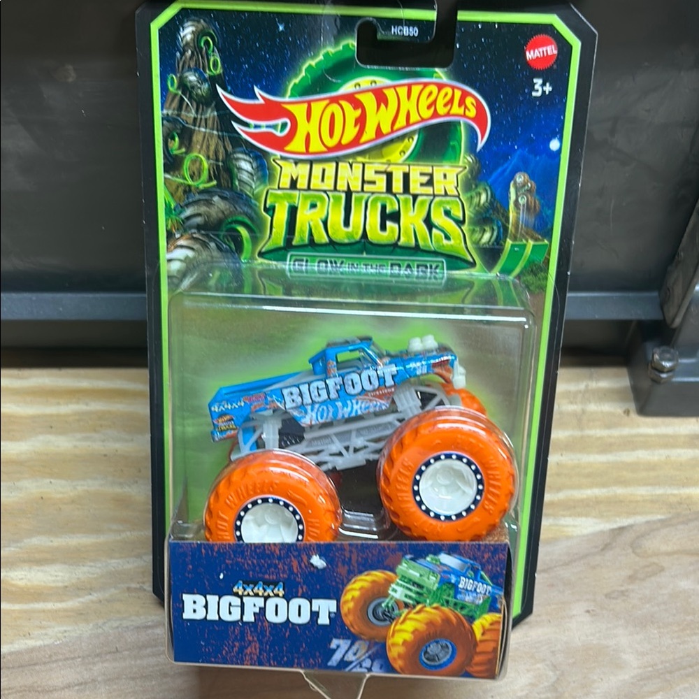 Monster Trucks Bigfoot - Blue and Orange